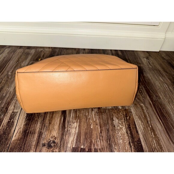 Tory Burch Designer Alexa Beige Tan Quilted Slouchy Leather Tote Purse Handbag - Picture 4 of 9